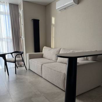 Сдается 1-комнатная квартира, 52 м²