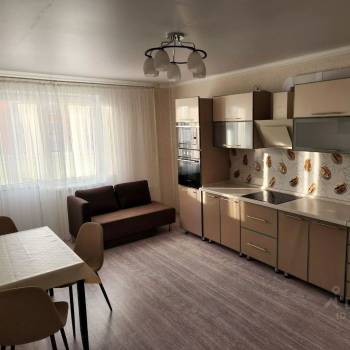 Сдается Многокомнатная квартира, 80 м²