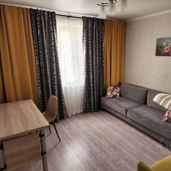 Сдается Многокомнатная квартира, 80 м²