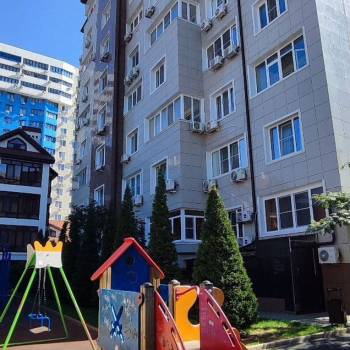 Продается 1-комнатная квартира, 37 м²