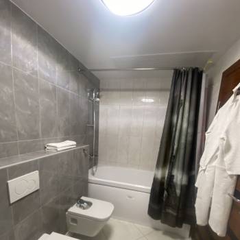 Сдается 1-комнатная квартира, 60 м²