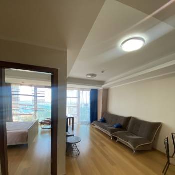 Сдается 1-комнатная квартира, 60 м²