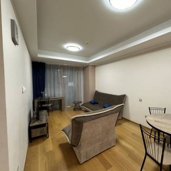 Сдается 1-комнатная квартира, 60 м²