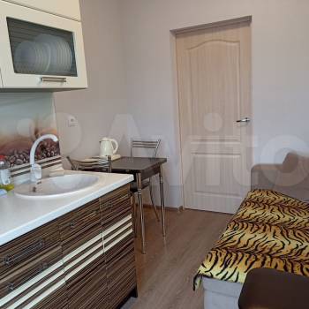 Продается 1-комнатная квартира, 35 м²