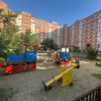 Продается 1-комнатная квартира, 49 м²