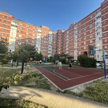 Продается 1-комнатная квартира, 49 м²