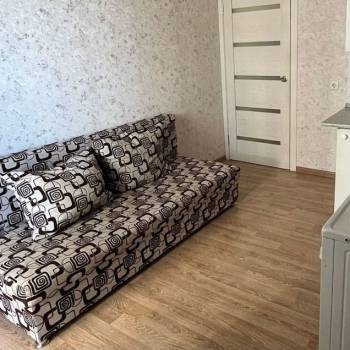 Сдается 1-комнатная квартира, 39 м²