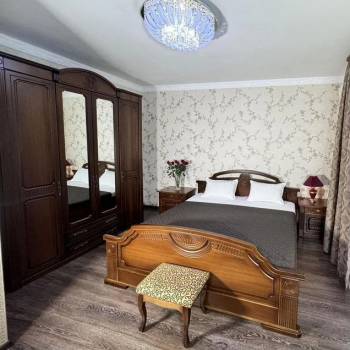 Сдается Нежилое помещение, 300 м²