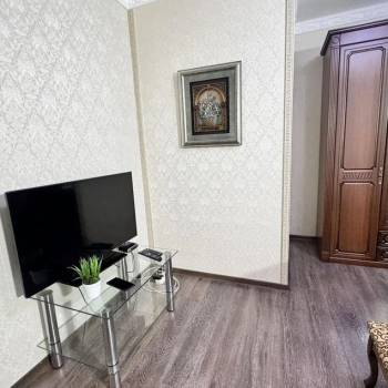 Сдается Нежилое помещение, 300 м²