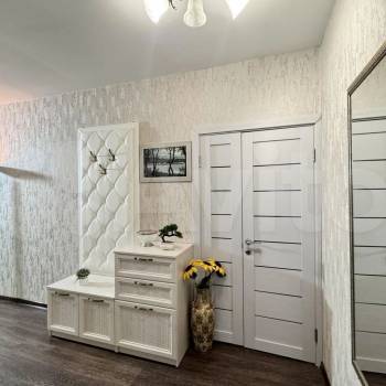 Сдается Нежилое помещение, 300 м²