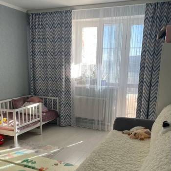 Продается 2-х комнатная квартира, 90 м²