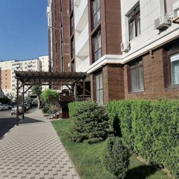 Продается 1-комнатная квартира, 46 м²