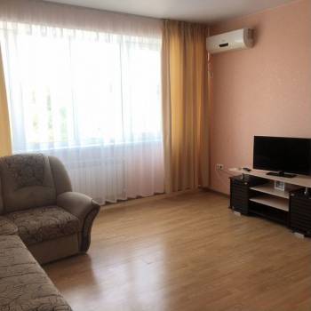 Сдается 1-комнатная квартира, 57 м²