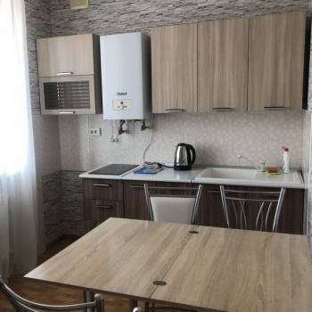 Сдается 1-комнатная квартира, 57 м²