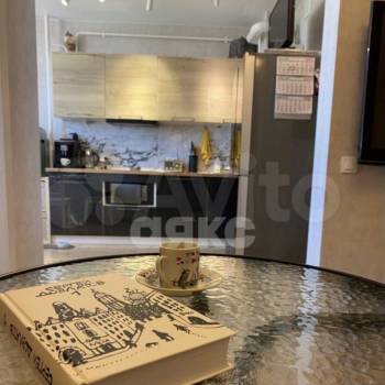 Продается 1-комнатная квартира, 37,8 м²