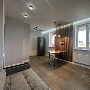 Продается 1-комнатная квартира, 46,5 м²