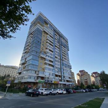 Продается 1-комнатная квартира, 50 м²