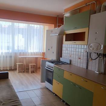 Сдается 1-комнатная квартира, 50 м²