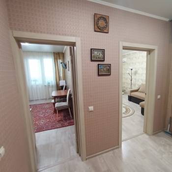 Продается 1-комнатная квартира, 54 м²