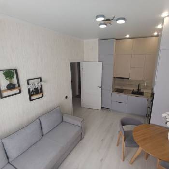 Продается 1-комнатная квартира, 36 м²