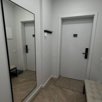 Сдается 1-комнатная квартира, 60 м²