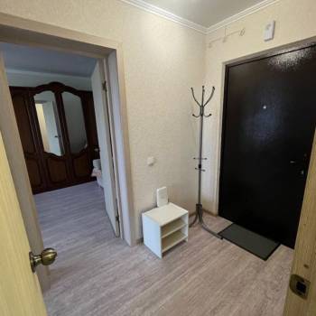 Сдается 1-комнатная квартира, 39 м²