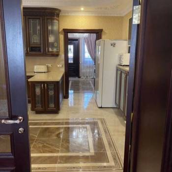 Продается Дом, 304 м²