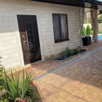 Продается Дом, 304 м²