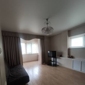 Сдается 2-х комнатная квартира, 63 м²