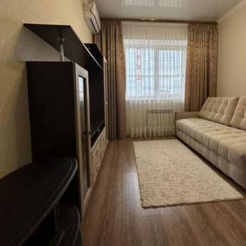 Продается 1-комнатная квартира, 37 м²