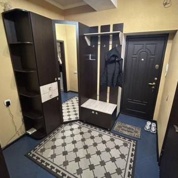 Продается 1-комнатная квартира, 37 м²