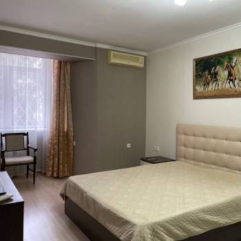 Продается 1-комнатная квартира, 41 м²