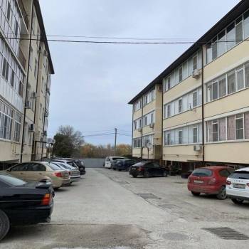 Продается 1-комнатная квартира, 48 м²