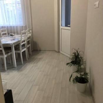 Продается 1-комнатная квартира, 45 м²