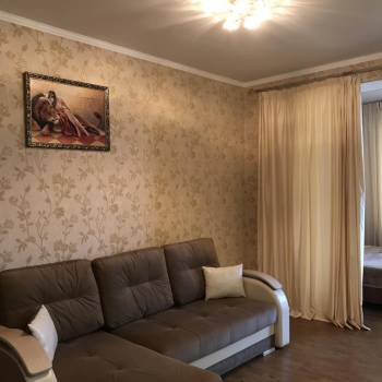 Сдается 1-комнатная квартира, 50 м²