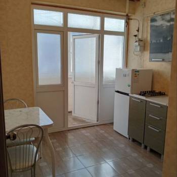 Продается 1-комнатная квартира, 32 м²