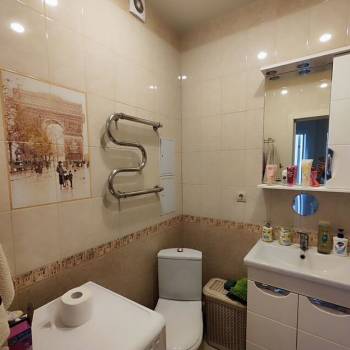 Продается 1-комнатная квартира, 40 м²