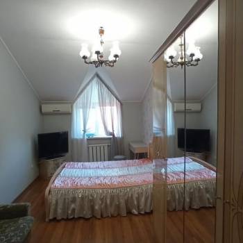 Сдается 2-х комнатная квартира, 75 м²