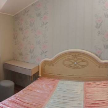 Сдается 2-х комнатная квартира, 75 м²