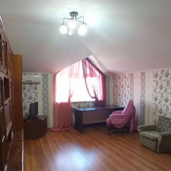 Сдается 2-х комнатная квартира, 75 м²