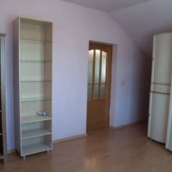 Продается 1-комнатная квартира, 60 м²