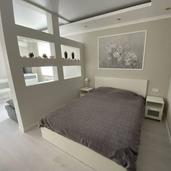 Продается 1-комнатная квартира, 45 м²