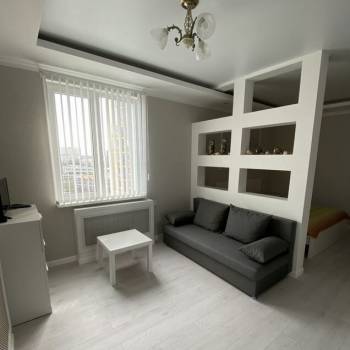 Продается 1-комнатная квартира, 45 м²