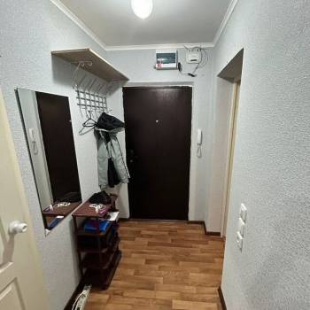 Продается 1-комнатная квартира, 37 м²