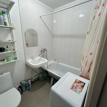 Продается 1-комнатная квартира, 37 м²