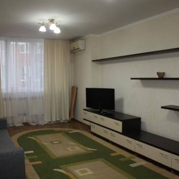 Сдается 2-х комнатная квартира, 65 м²