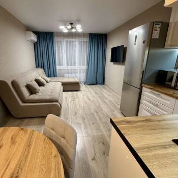 Сдается 1-комнатная квартира, 40 м²