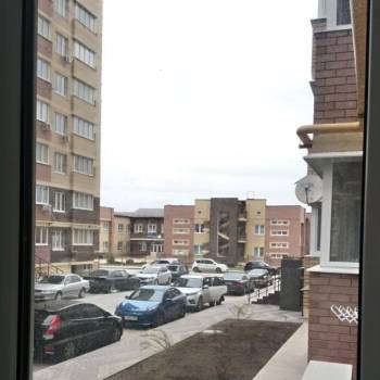 Продается 1-комнатная квартира, 37 м²