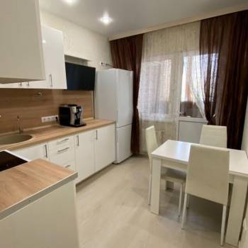 Сдается 1-комнатная квартира, 41 м²