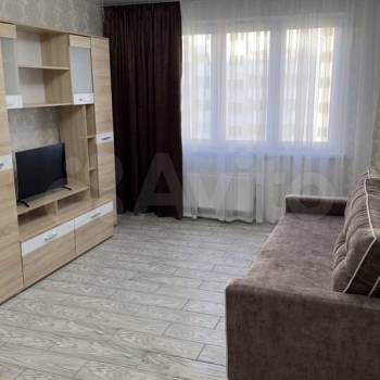 Сдается 1-комнатная квартира, 42 м²